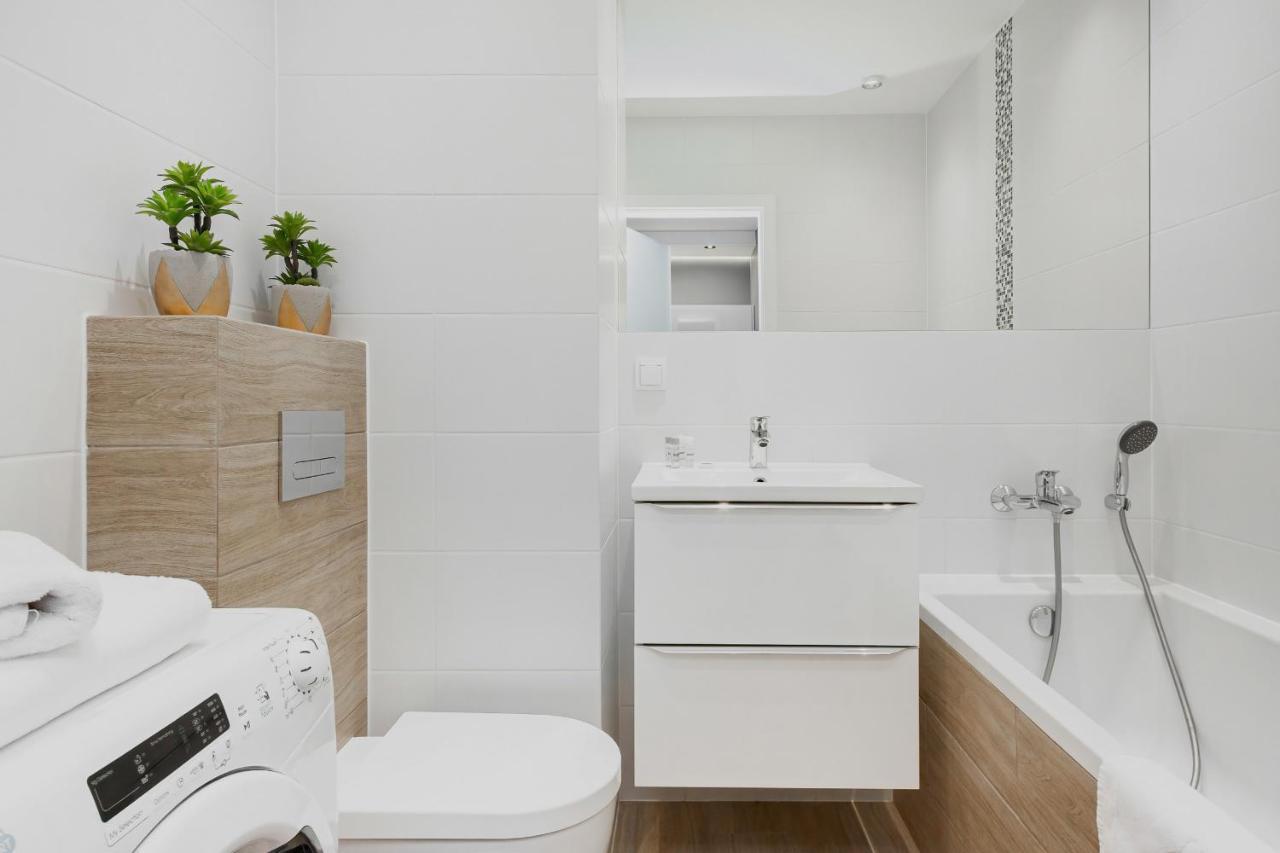 Apartments Parks Of Warsaw By Noclegi Renters Exterior photo